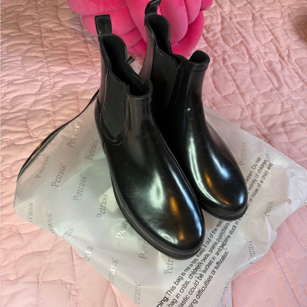 Black Ankle Rain Boots